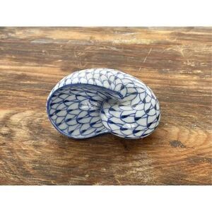 Vintage Antique Seashell Nautilus‎ Shell Figurine Decor White Blue OS